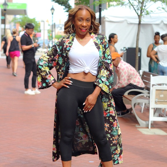 Jackets & Blazers - Floral Print Kimono